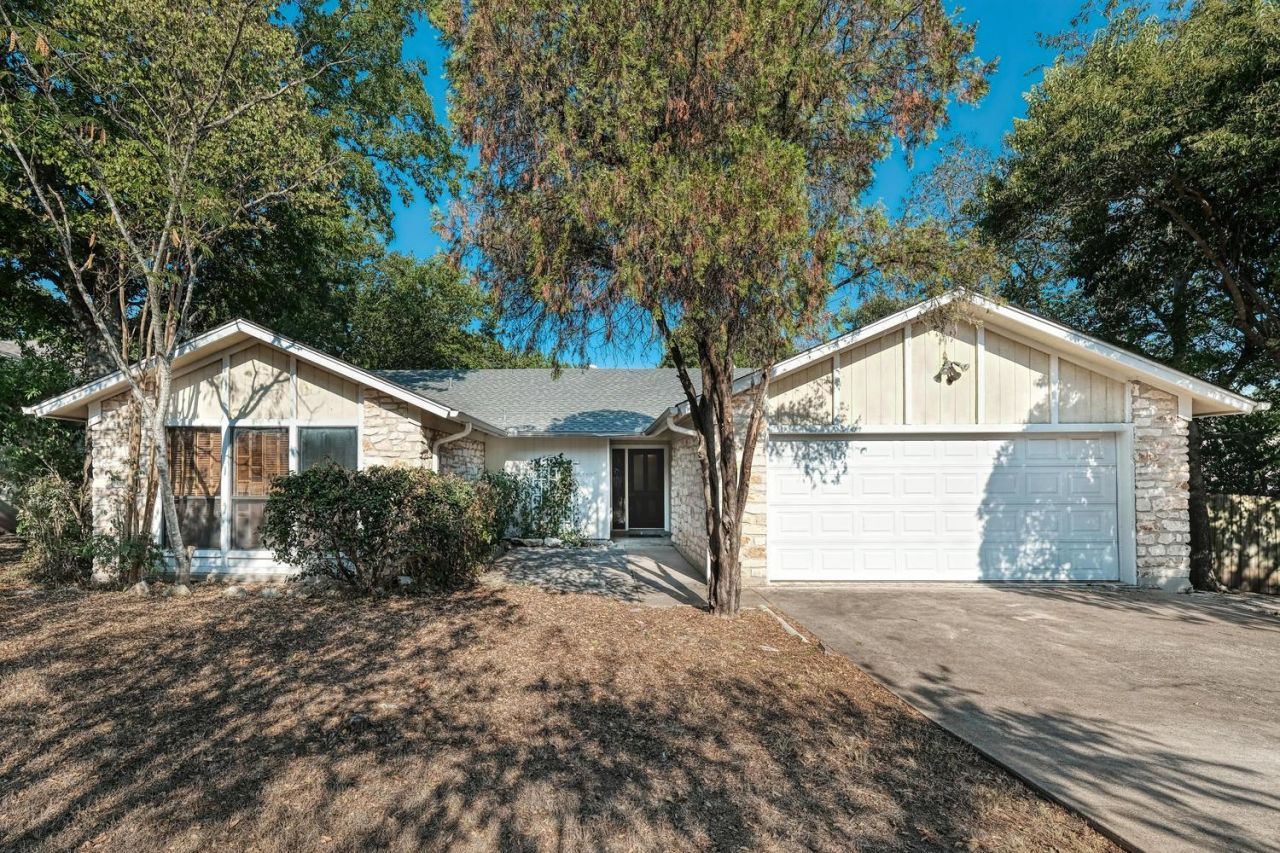 3114 Honey Tree Ln, Austin, TX 78746 Main Photo