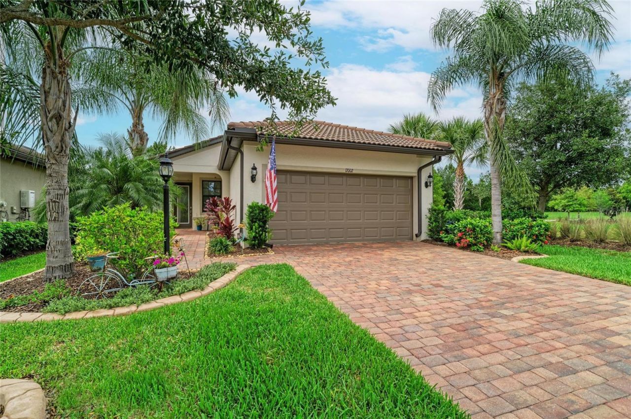 17002 Hampton Falls Terrace, Bradenton, FL 34202 Photo