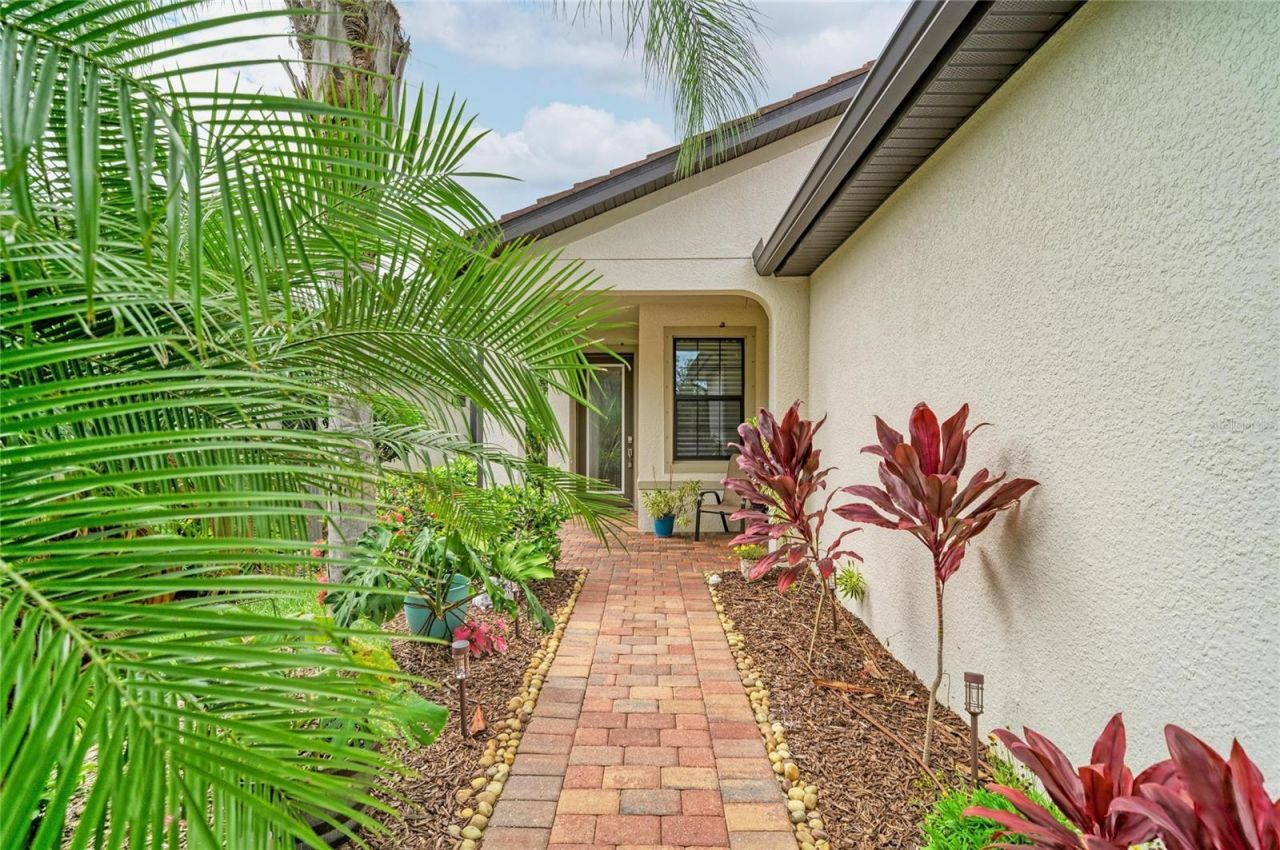 17002 Hampton Falls Terrace, Bradenton, FL 34202 Photo