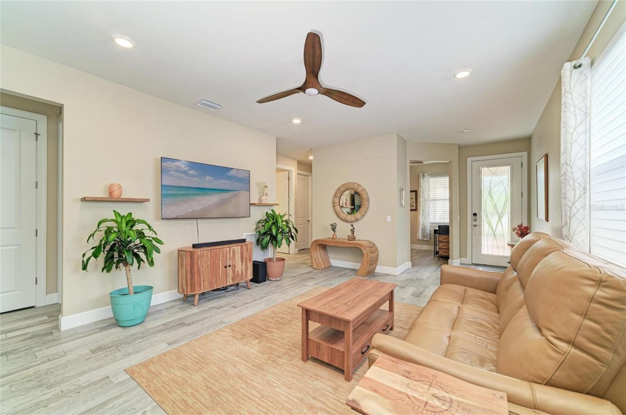 17002 Hampton Falls Terrace, Bradenton, FL 34202 Photo