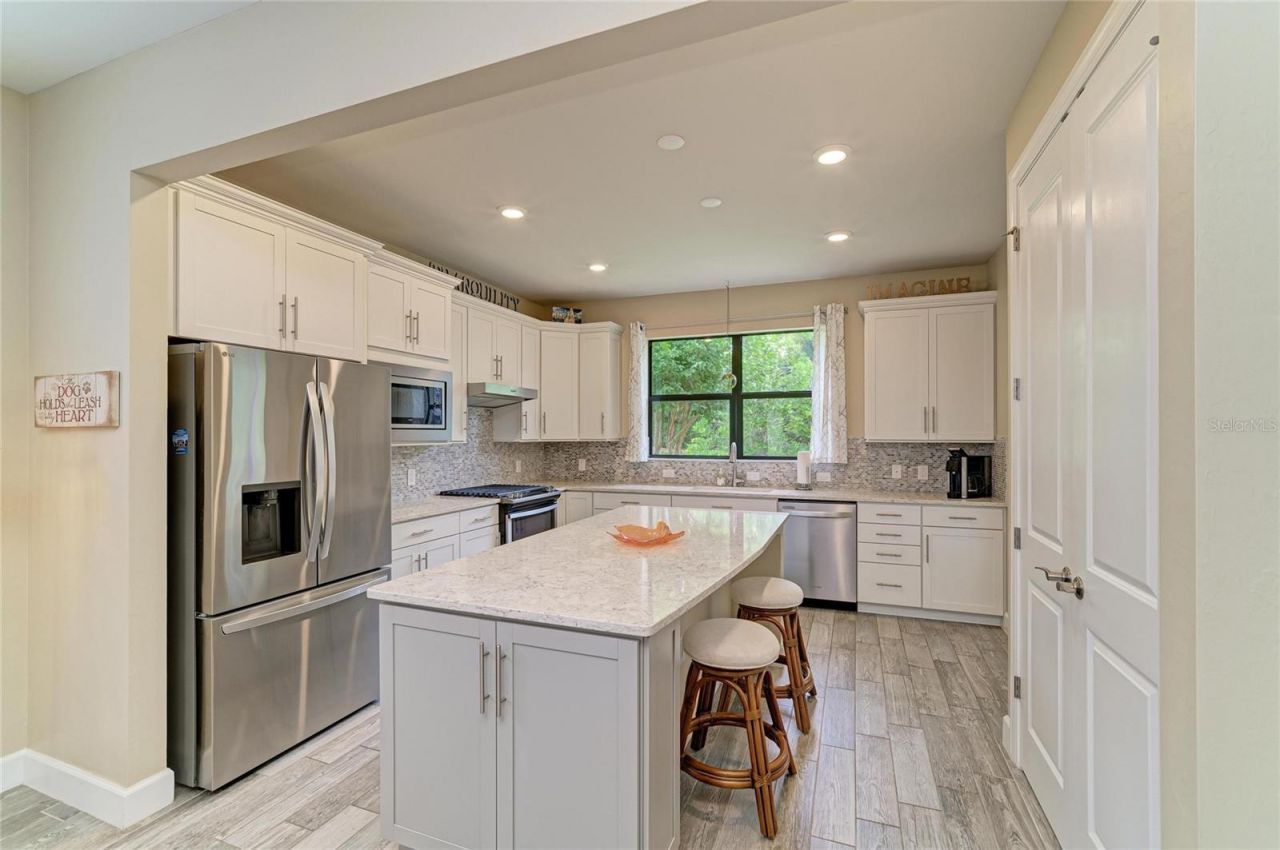 17002 Hampton Falls Terrace, Bradenton, FL 34202 Photo