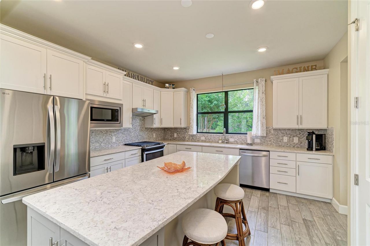17002 Hampton Falls Terrace, Bradenton, FL 34202 Photo