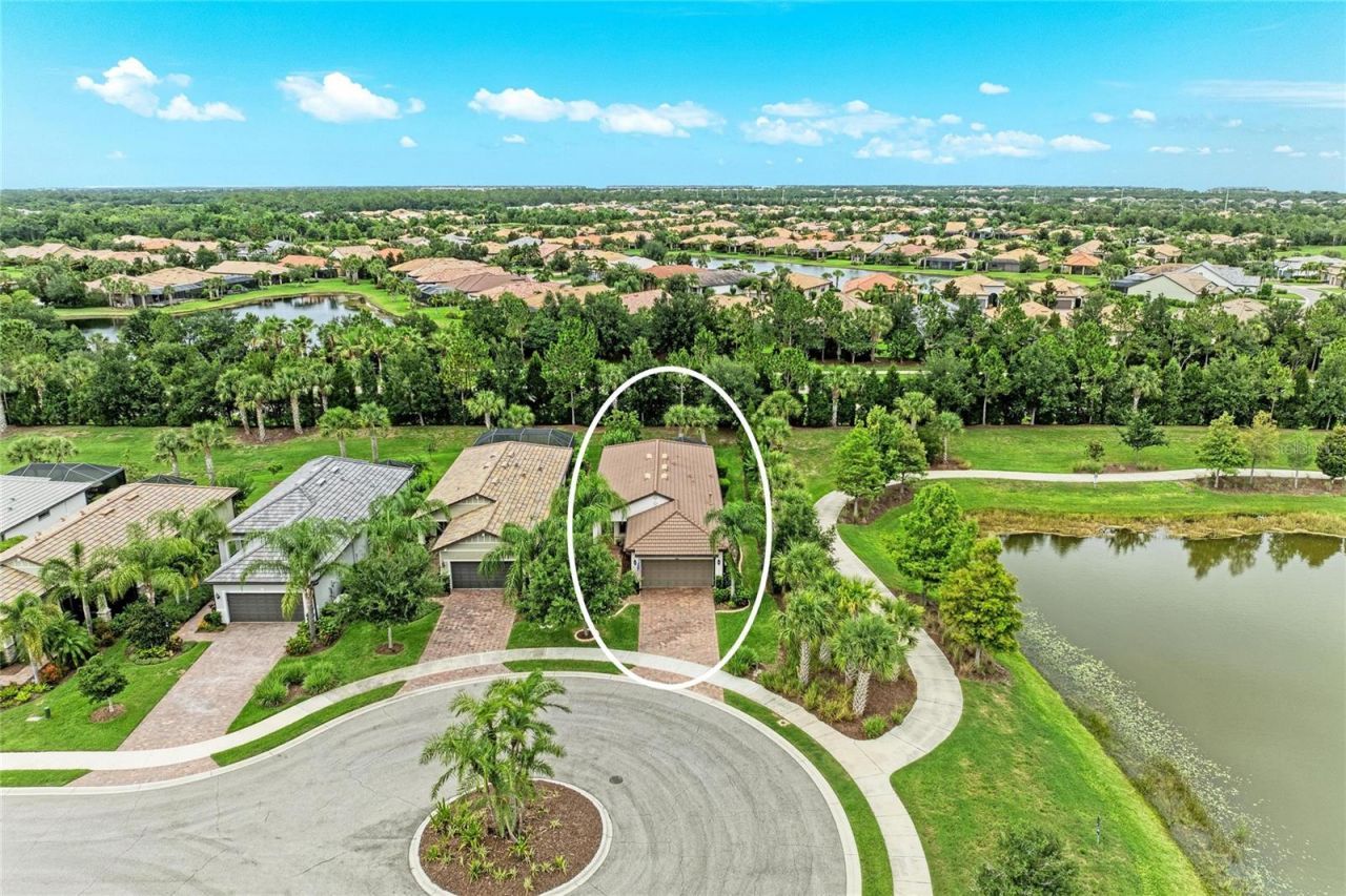 17002 Hampton Falls Terrace, Bradenton, FL 34202 Photo
