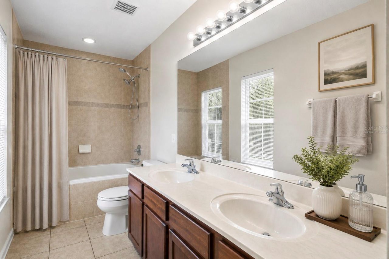 2123 Portcastle Circle , Winter Garden, FL 34787 Photo
