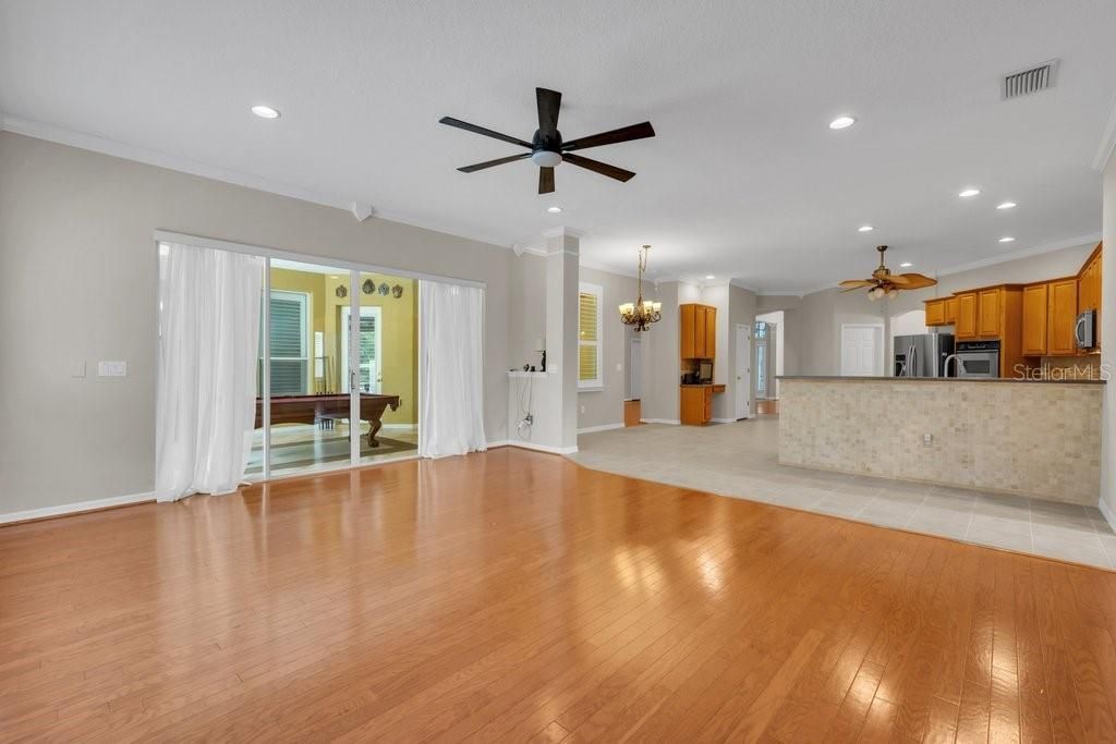 6122 Kestrelpark Drive, Lithia, FL 33547 Photo