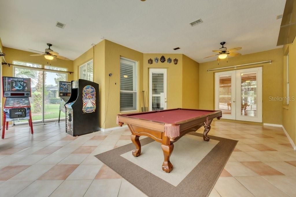 6122 Kestrelpark Drive, Lithia, FL 33547 Photo