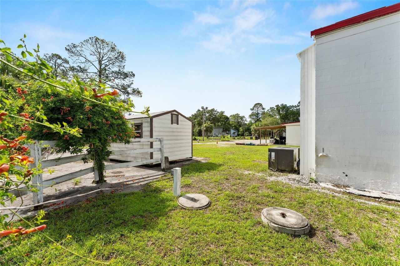 17313 NE Us Hwy 301 , Waldo, FL 32694 Photo
