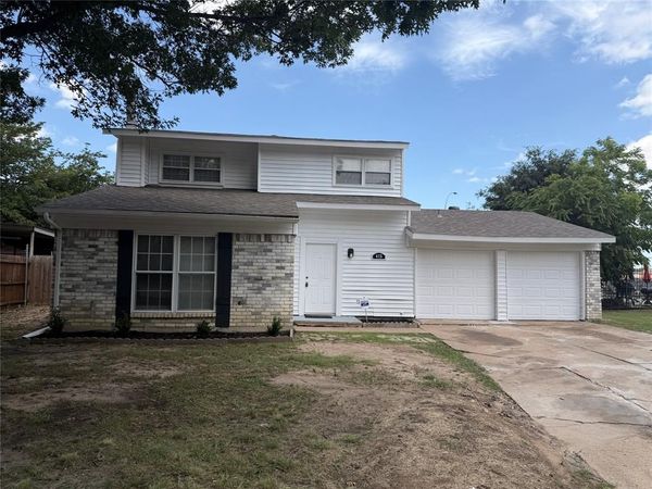 415 Stonehenge Drive , Arlington, TX 76014