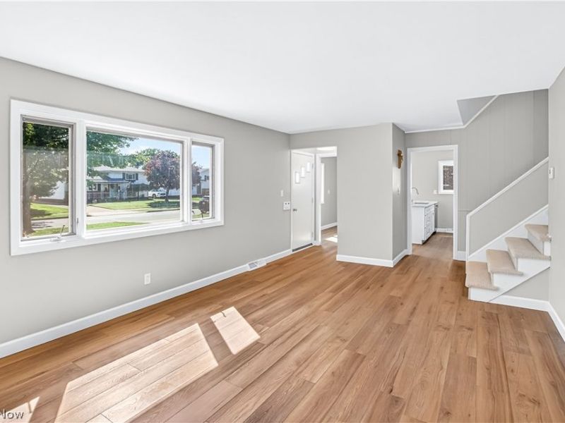 317 E 312th Street, Willowick, OH 44095 Photo 13