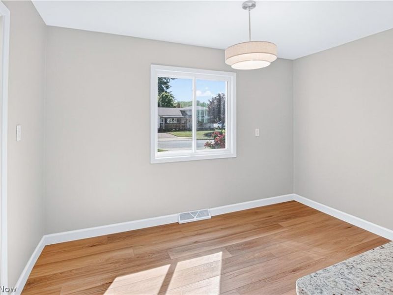 317 E 312th Street, Willowick, OH 44095 Photo 8