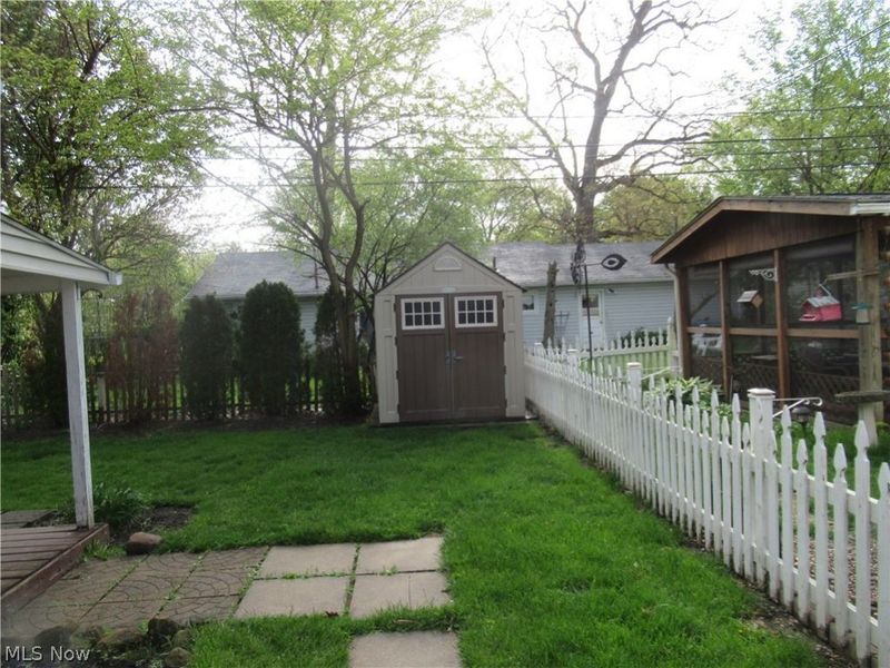 173 Forest Boulevard, Avon Lake, OH 44012 Photo 3