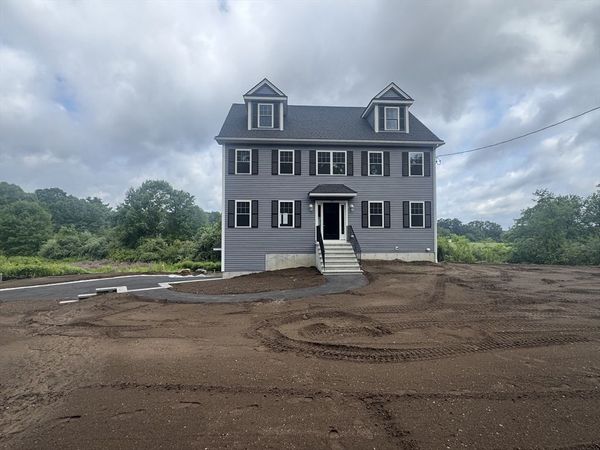 129 Old Westford Rd, Chelmsford, MA 01824