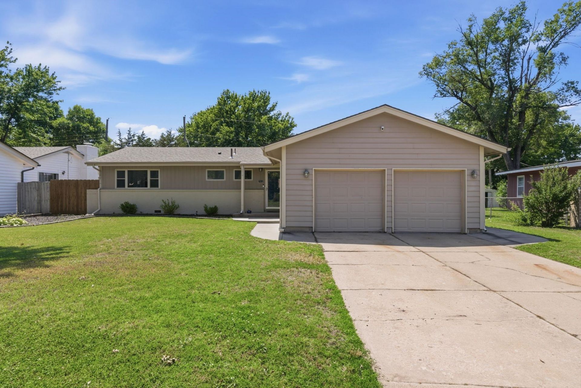 761 N Chickadee, Wichita, KS 67212 Main Photo