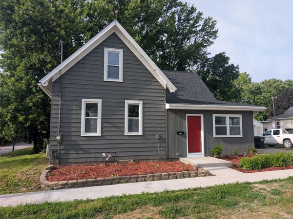 423 E Washington Street, Colfax, IA 50054