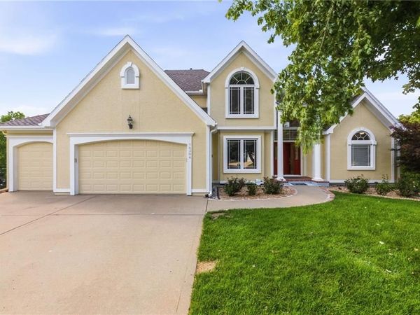 14304 ENGLAND Street, Overland Park, KS 66221