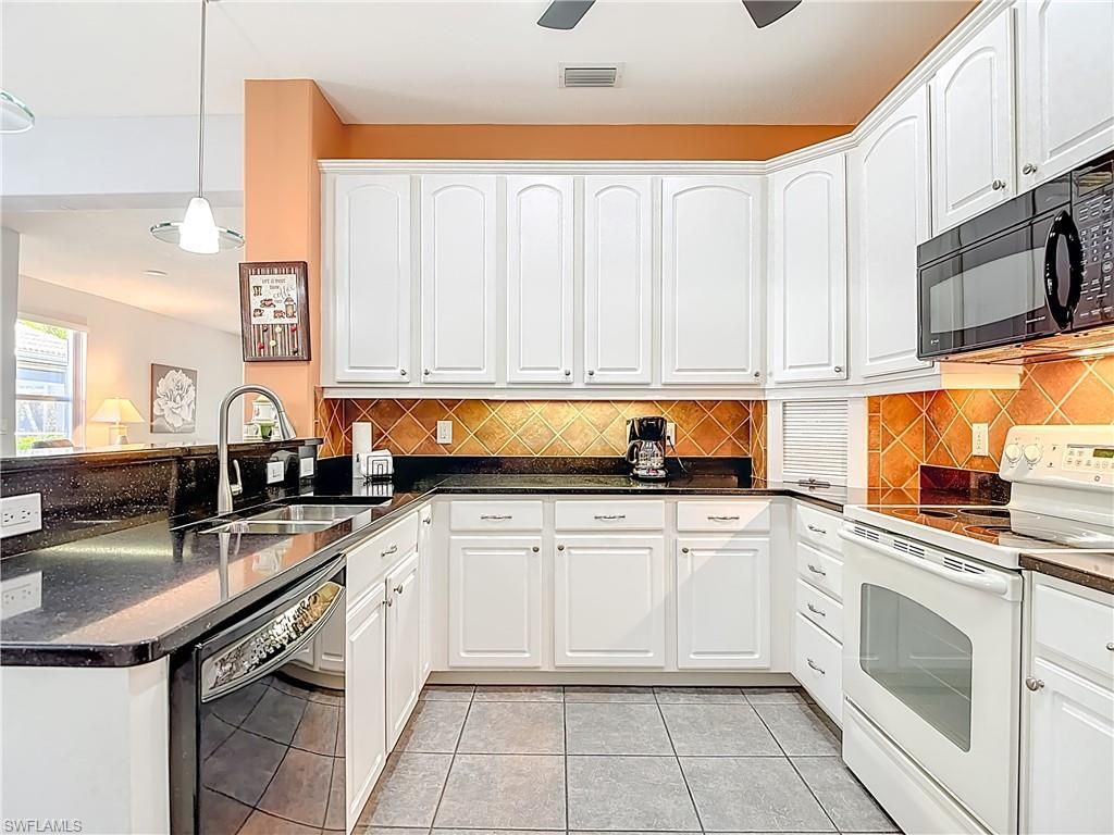 20940 Calle Cristal Ln , Unit 1, North Fort Myers, FL 33917 Photo