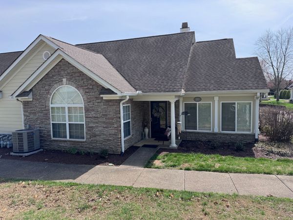 825 Browns Ln , Unit 202, Gallatin, TN 37066