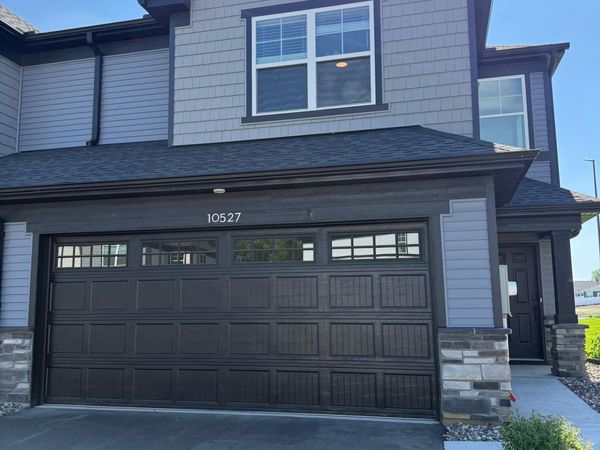 10527 Harbor Lane N, Maple Grove, MN 55369
