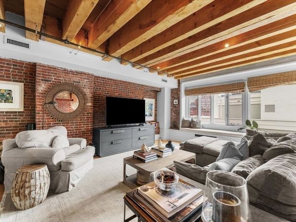 36 Commercial Wharf, Unit 2, Boston, MA 02110