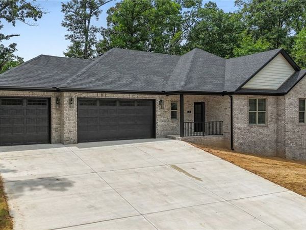 3 March Lane, Bella Vista, AR 72714