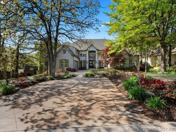 6902 E 115th Place , Bixby, OK 74008