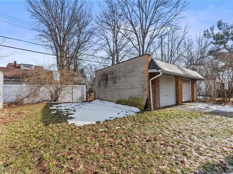 876 Eloise Drive , Unit Upper, Cleveland Heights, OH 44112 Photo 25