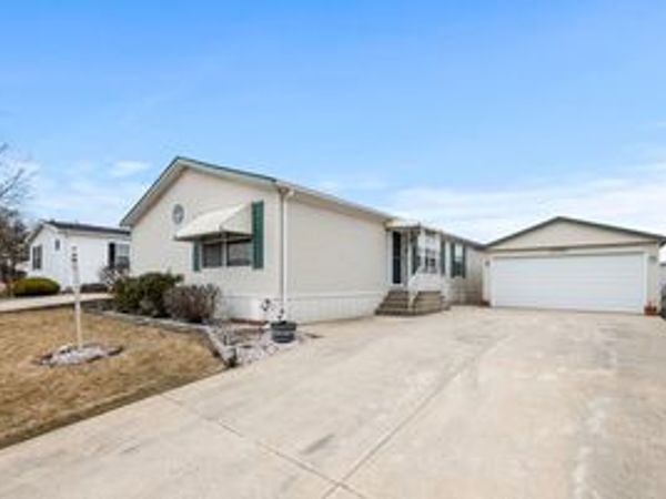 23012 Glen Eagle Drive, Frankfort, IL 60423