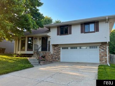 14816 N Street, Omaha, NE 68137