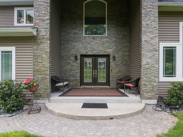 270 Barton Ave, Belchertown, MA 01007