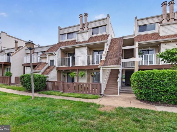 1006 WARWICK COURT, Unit B, STERLING, VA 20164