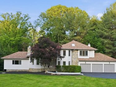 905 FALLS BRIDGE LANE, GREAT FALLS, VA 22066