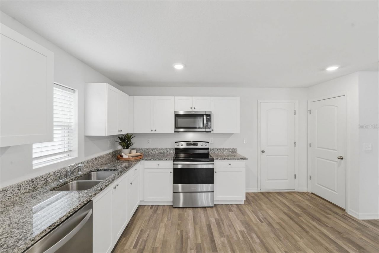 815 Savona Place , Kissimmee, FL 34758 Photo