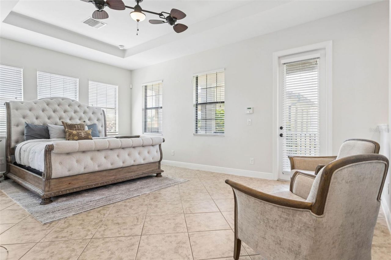 6149 Yeats Manor Drive, Tampa, FL 33616 Photo