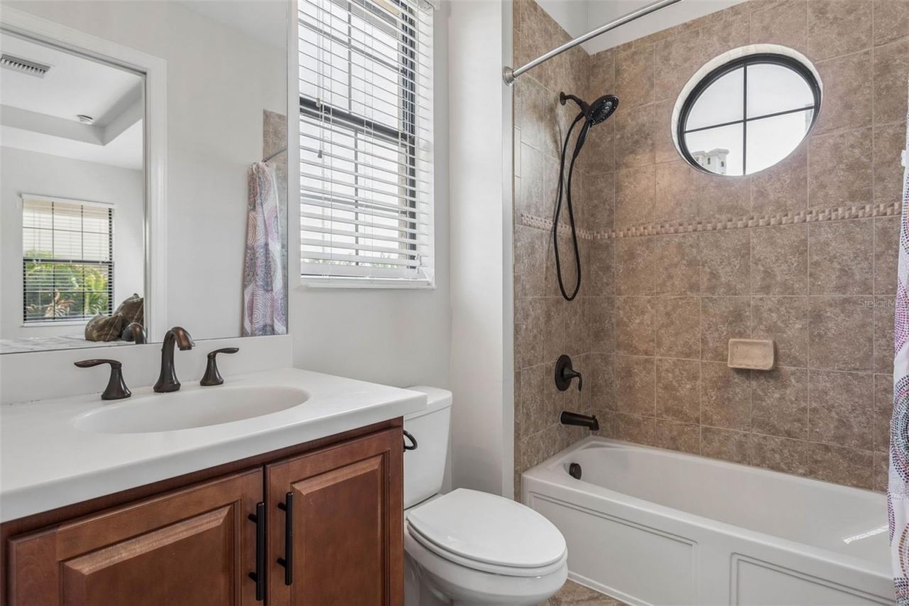 6149 Yeats Manor Drive, Tampa, FL 33616 Photo