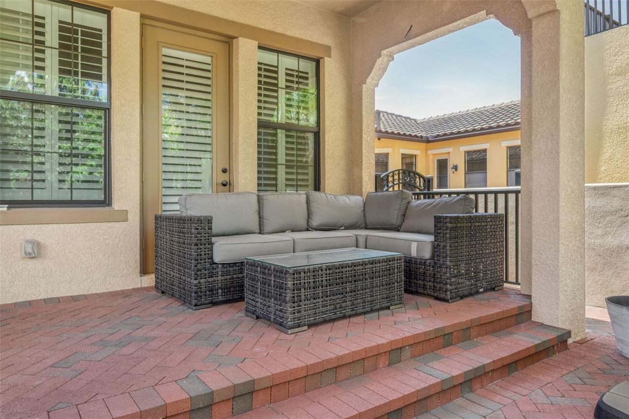 6149 Yeats Manor Drive, Tampa, FL 33616 Photo