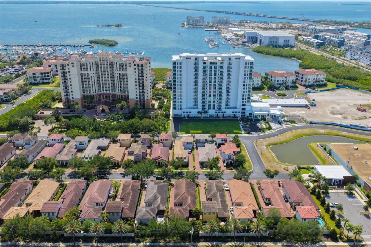 6149 Yeats Manor Drive, Tampa, FL 33616 Photo