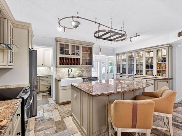 1065 EDEN ISLE BOULEVARD NE, Unit 2, ST PETERSBURG, FL 33704