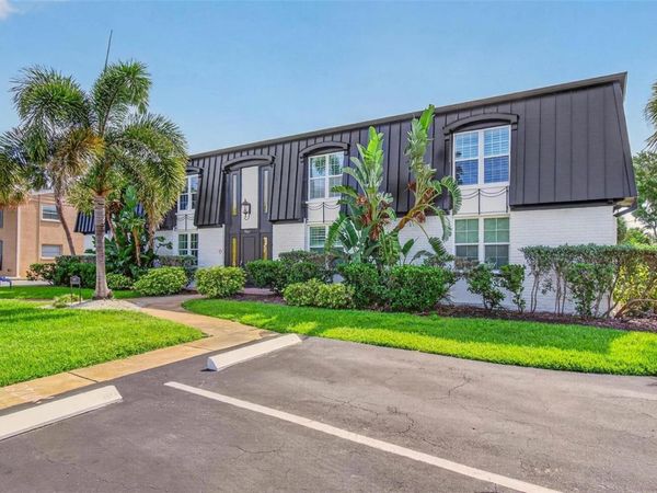1065 EDEN ISLE BOULEVARD NE, Unit 2, ST PETERSBURG, FL 33704