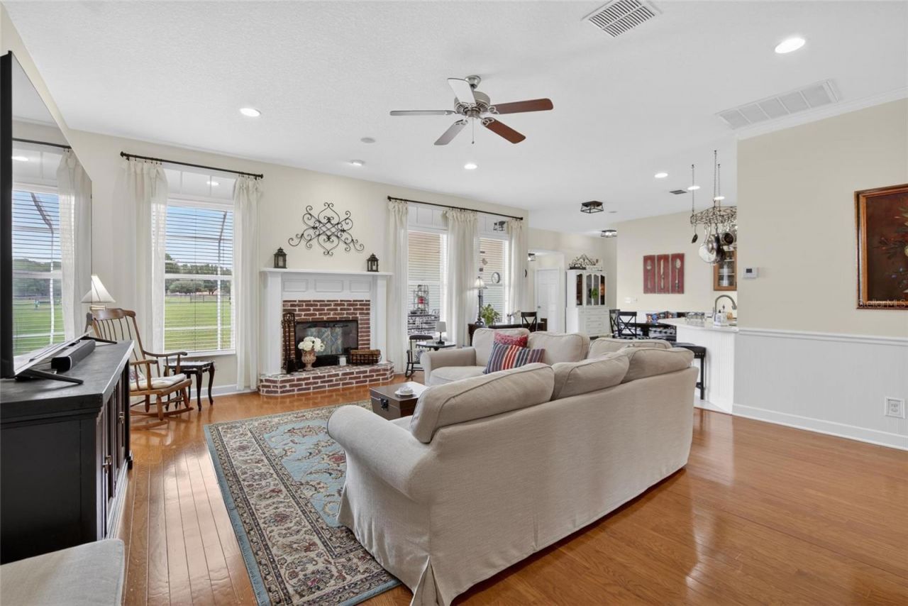 18622 Dorman Road , Lithia, FL 33547 Photo
