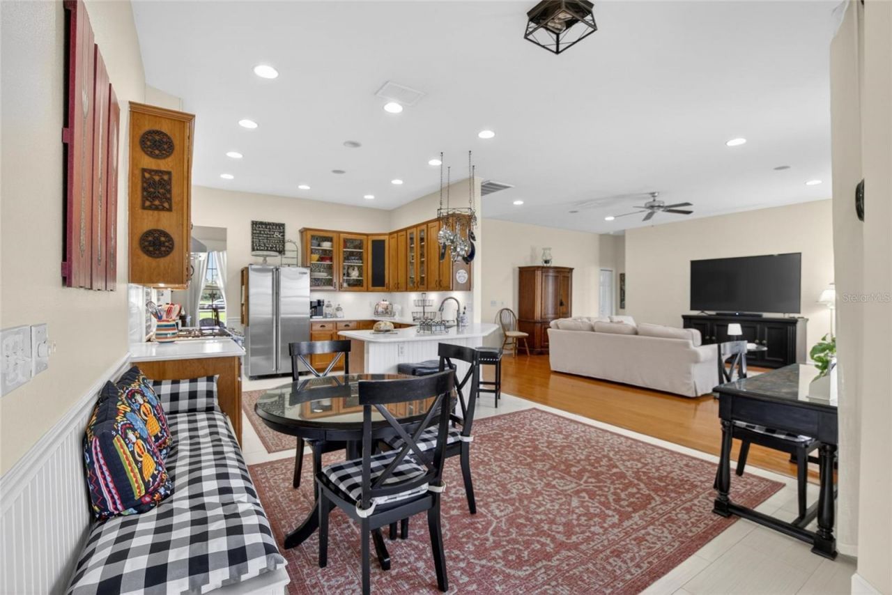18622 Dorman Road , Lithia, FL 33547 Photo