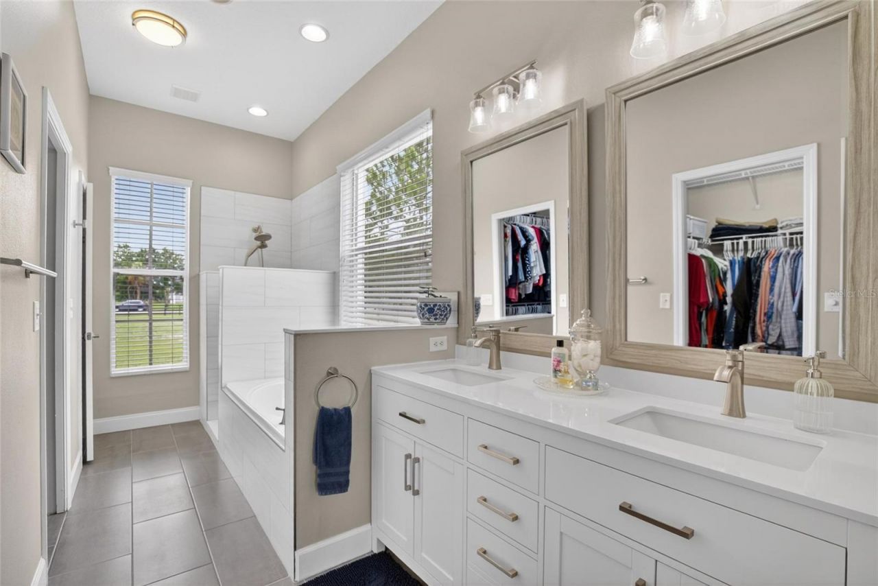 18622 Dorman Road , Lithia, FL 33547 Photo