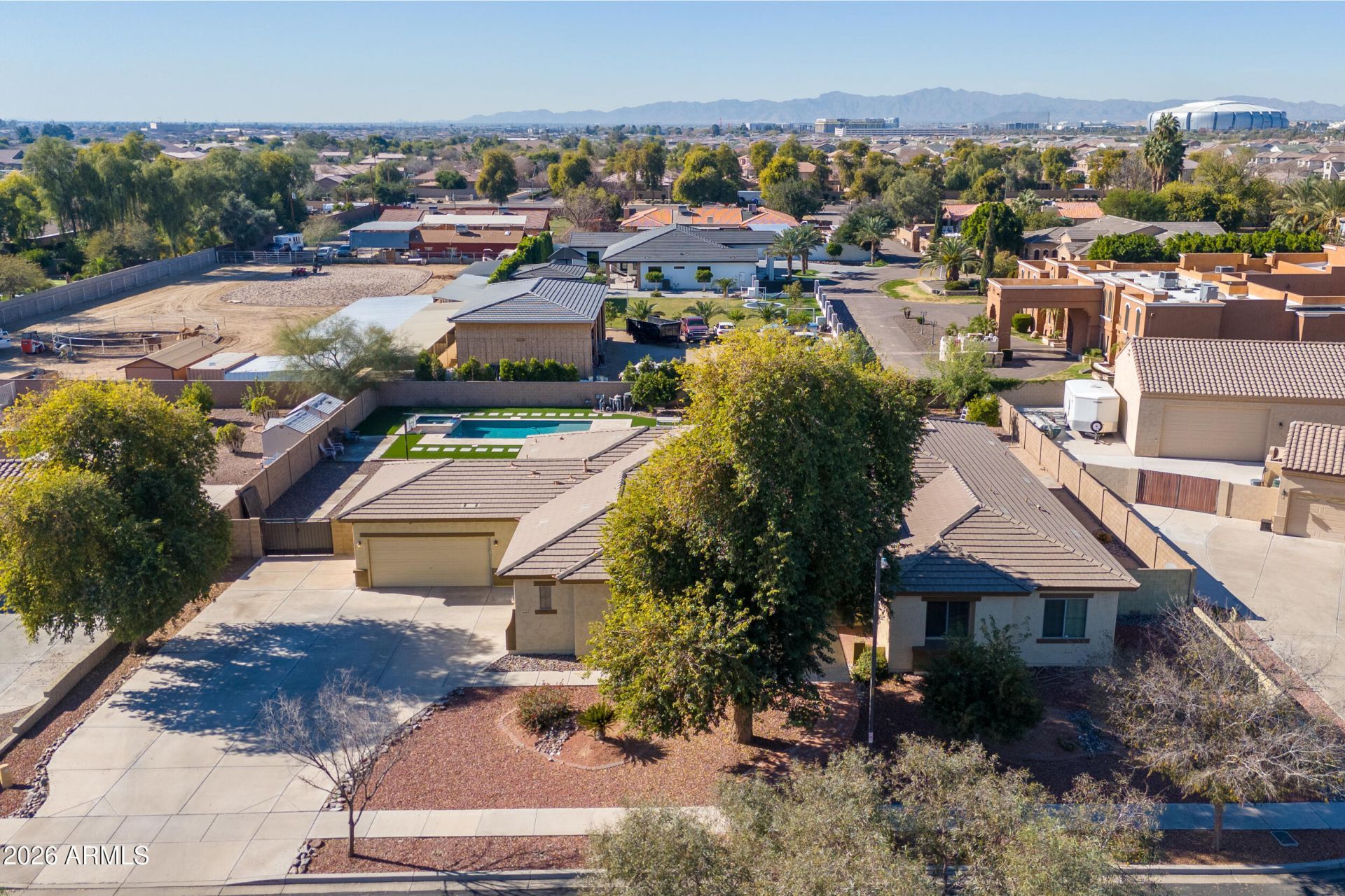 5634 N 82ND Avenue, Glendale, AZ 85303