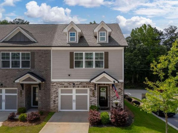 5104 Fox Den Road, Oakwood, GA 30566