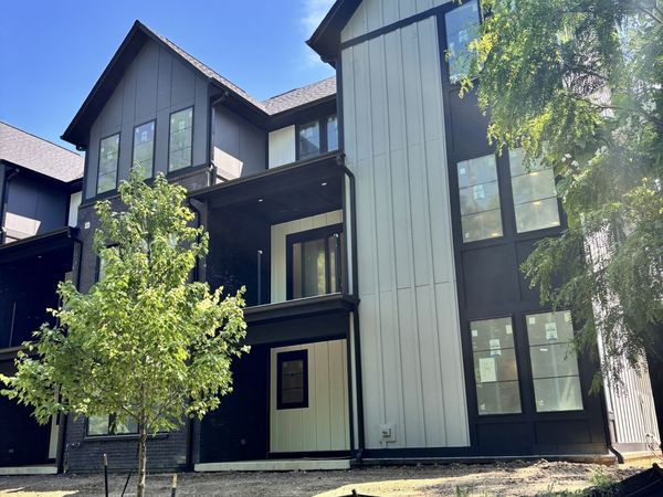 160 Midland Trace Loop , Westfield, IN 46074