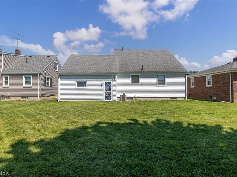 3264 Estelle Avenue, Lorain, OH 44052 Photo 4