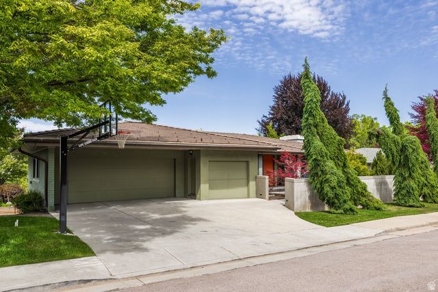 1116 S Bonneville Dr, Salt Lake City, UT 84108 Main Photo