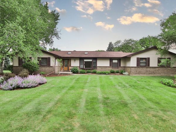 5019 Burman Drive, Crystal Lake, IL 60014