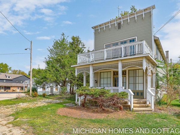 1395 Blue Star Highway Highway, South Haven, MI 49090