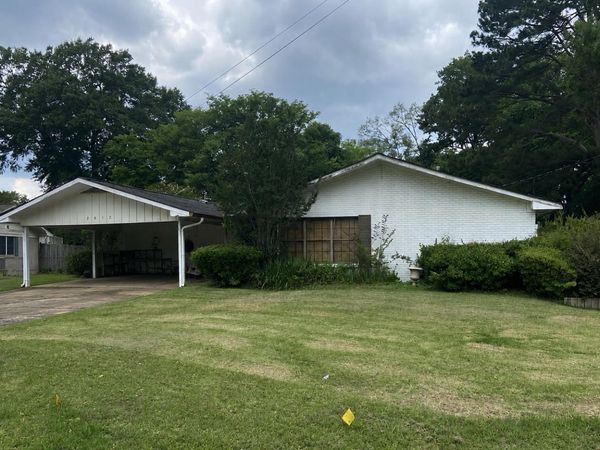 2612 Ewell Ave., Tupelo, MS 38801