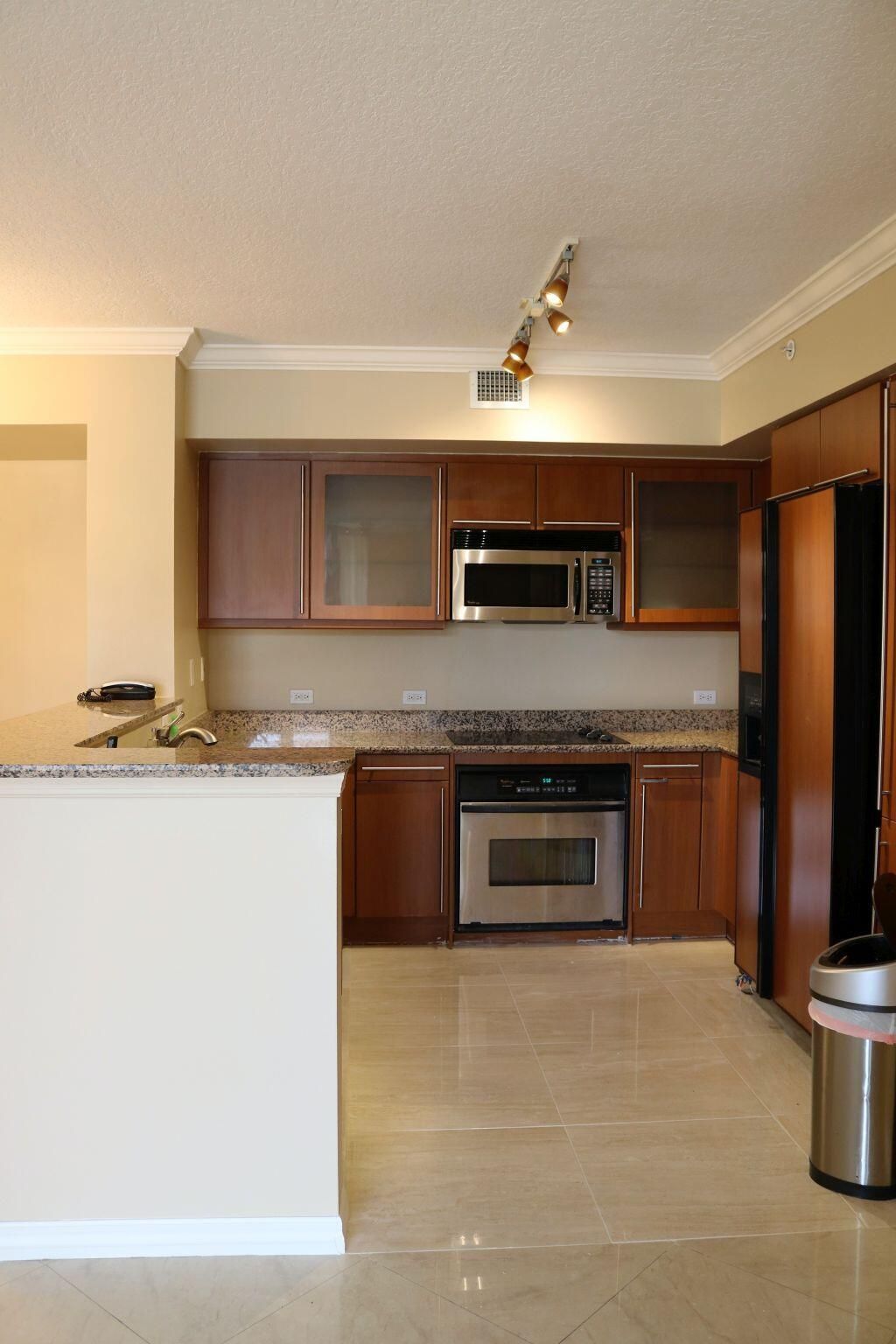 2080 S Ocean Drive, Unit 703, Hallandale Beach, FL 33009 Photo